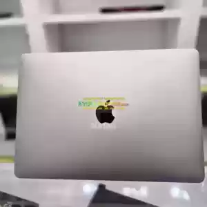  Brand New Model:- Macbook Air M1 Processor:- M1 chip processor Battery :- only 1 cycle c in Ethiopia