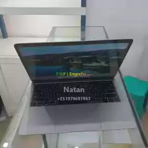  MacBook Air i5 2018️128gb SSD Storage ️8GB unified memory️13.3-inch (diagonal) in Ethiopia