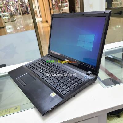 exper core i3 Laptop Ram, 4gb Storage,250 Gb  Graphics ;-Intel Hd Graphics Screen size :