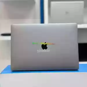 15 inch MACBOOK PRO(340 Cycle count) Core i7 2017 512GB  SSD STORAGE16GB RAMLiquid Retina in Ethiopia