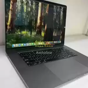 2019 MacBook Pro core i916GB unified memory1tb storage touch bar available 16 inch screen Price in Ethiopia