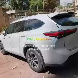 2022 Toyota Highlander Make:Toyota Model:HighlanderGeneration:4thTrim:GLEYear:2022Body Ty Price in Ethiopia