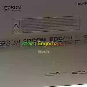 3PIS AVAILABLEBrand New EPSON ProjectorWith manual  CD and cartoon Model name:  EB -X49Ha in Ethiopia