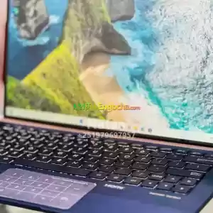 ASUS Zenbook️ZENBOOK Series️CORE i7 8th Genaration️512 SSD storage️8GB RAM️14 inch ️key b in Ethiopia