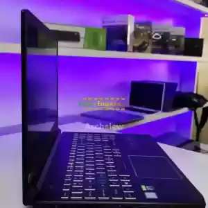 Acer predator helios 30015.6 inch screen RTX 2060 6gb i7 9th generation512 gb ssd 16gb ra in Ethiopia