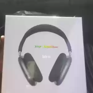 Air pod max wireless headset in Ethiopia