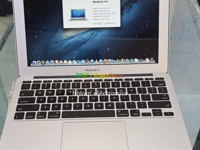 Almost new Macbook air