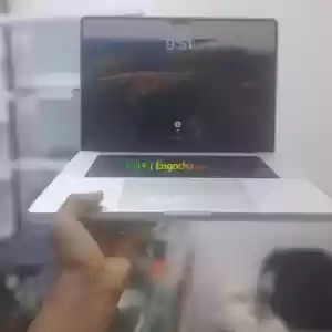 Apple M2 pro16-inch MacBook Pro M2 16GB unified memory / in Ethiopia