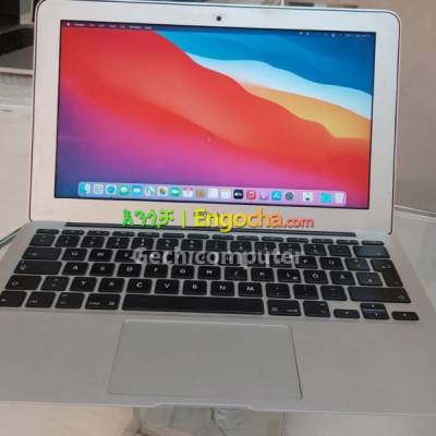 Apple MacBook Air 2013 Intel Core i5️ Storage=256gb ssd️Ram =4gb️11.6 inch screen size Ke