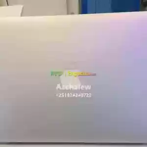 Apple MacBook Pro 2015Processor: Intel Core i5Memory: 8GB cycle count 100Storage:256 GB   Price in Ethiopia