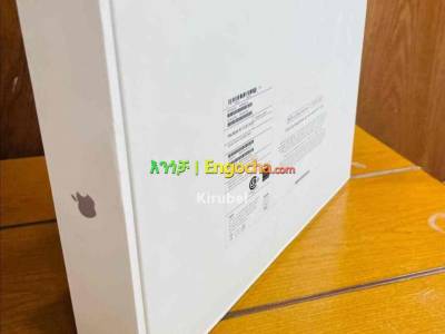Apple Macbook Air m2 2020