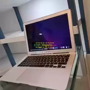 Apple macbook air 2017 product year 128gb ssd and 8gb ram Intel core i5 13.3 inch screen  Price in Ethiopia