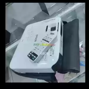 BRAND NEW EPSON EB X31 PROJECTOR Price in Ethiopia