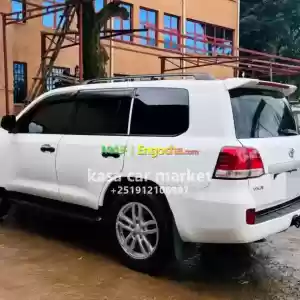 Bank 2.000.000 milionMake:Toyota Model:Landcruiser v8Year:2009Fuel:Diesel Transmission: M Price in Ethiopia
