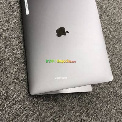 Brand New Condition MacBook Pro Core i7 Laptop