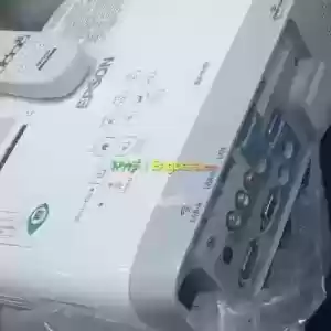 Brand New EPSON Projector Has bag &remote Model name:  EB-x39Hardware interface: VGA, USB Price in Ethiopia