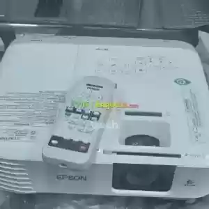 Brand New EPSON Projector Has bag &remote Model name:  EB-x39Hardware interface: VGA, USB Price in Ethiopia