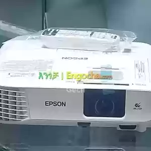 Brand New EPSON ProjectorWith manual  CD and cartoon Model name:  EB -X49Hardware interfa Price in Ethiopia