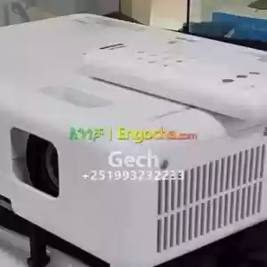 Brand New Epson Projector CO-W01With Bag and Remote Epson Projector Model name:  CO-W01Mo Price in Ethiopia