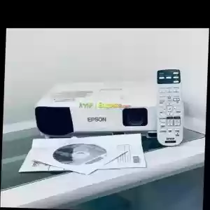 Brand New With Carton EPSON Projector With remot Model name:  EB-E10 Hardware interface:  Price in Ethiopia
