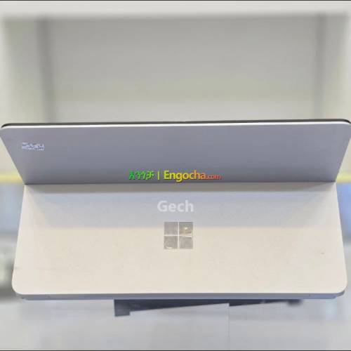 Brand new Microsoft Surface Studio Core i7 11th gen 1tb ssd 32gb ram 4gb rtx 3050ti dedic