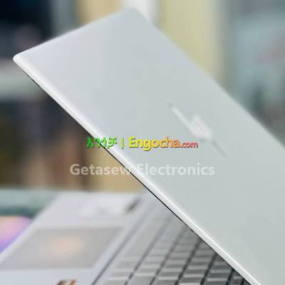 Brand new gaming laptop Hp envy touchscreen Core i9 13th generation 1 tera ssd32 gb DDR5 