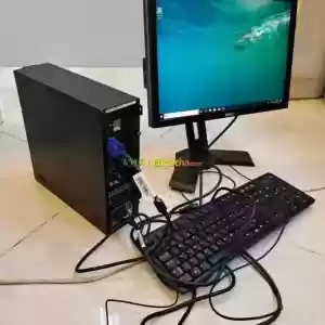 DELL desktop Desktop 3020 (with full accessories )4th generation19 inch  screen moniter C in Ethiopia