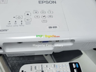 EPSON PROJECTOR WITH REMOTE