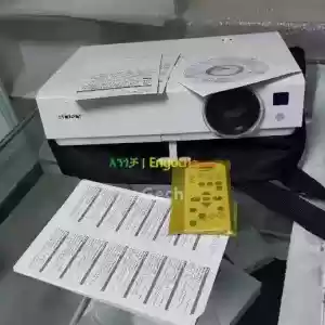 HIGH QUALITY SONY Dx 102 PROJECTORBrand New Sony projector Model VPL-Dx102Bag and Remote  Price in Ethiopia
