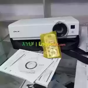 HIGH QUALITY SONY Dx 102 PROJECTORBrand New Sony projector Model VPL-Dx102Bag and Remote  Price in Ethiopia