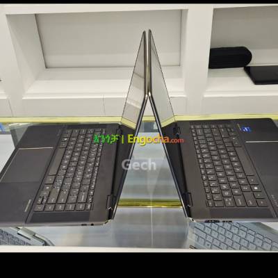 HP Spectre x360 2-in-1 laptop11th Gen Intel Core i7 11390H16 GB LPDDR4X RAM Average512GB 