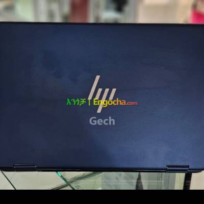 HP Spectre x360 2-in-1 laptop11th Gen Intel Core i7 11390H16 GB LPDDR4X RAM Average512GB 