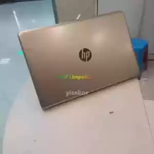 Hp notebook core i7 8th genration intel HD graphics 512ssd storage 8gb ram Touch screen 1 in Ethiopia