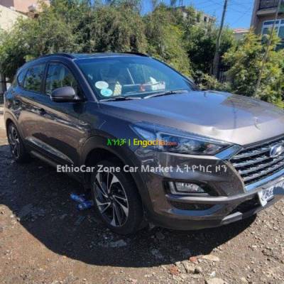 Hyundai Tucson 2019 Excellent and Full Option Car