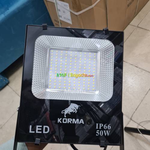 Korma LED Light