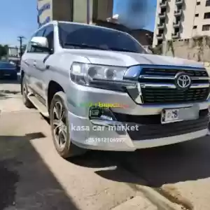 Land cruser V8 V.X.R 2010 Model  Face Lift upgraded to 2020 in Dubai Make: Toyota Model:  in Ethiopia