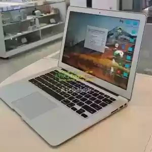 MacBook Air 2017 lateintel® Core i5 Model : air 2017Condition: Brand newGRAPHICS: intel H Price in Ethiopia