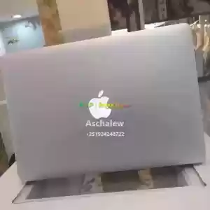 MacBook Air 2017 lateintel® Core i5 Model : air 2017Condition: Brand newGRAPHICS: intel H Price in Ethiopia
