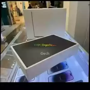 MacBook Air M2 Chip processor M2 Chip processor  2022️256 GB SSD Storage ️8GB unified mem in Ethiopia