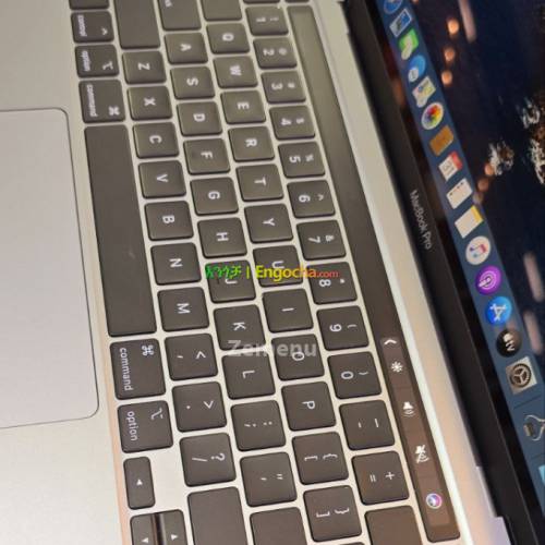 MacBook pro 2020 Core i7 Laptop