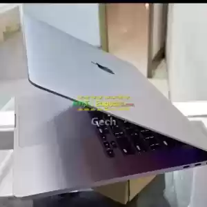 Macbook Pro 2018 i9 Laptop Intel Core i9-20181Tb SSD STORAGE32GB RAM DDR5 Memory15.6 inch Price in Ethiopia