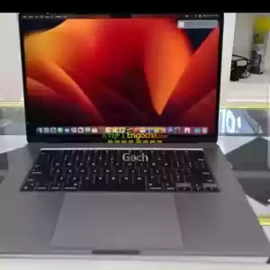 Macbook air M2 (2022)Display:Retina 2560x1664Processor:Apple M2 chip (10 cores)Graphics:A Price in Ethiopia