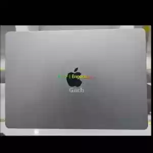 Macbook air M2 (2022)Display:Retina 2560x1664Processor:Apple M2 chip (10 cores)Graphics:A Price in Ethiopia