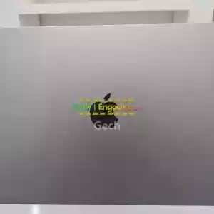 Macbook air M2 (2022)Display:Retina 2560x1664Processor:Apple M2 chip (10 cores)Graphics:A in Ethiopia