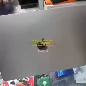 Macbook air M2 (2023)Display:Retina 2560x1664Processor:Apple M2 chip (10 15.6 inchi cores Price in Ethiopia