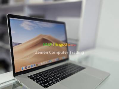 Macbook pro Core i7 Laptop