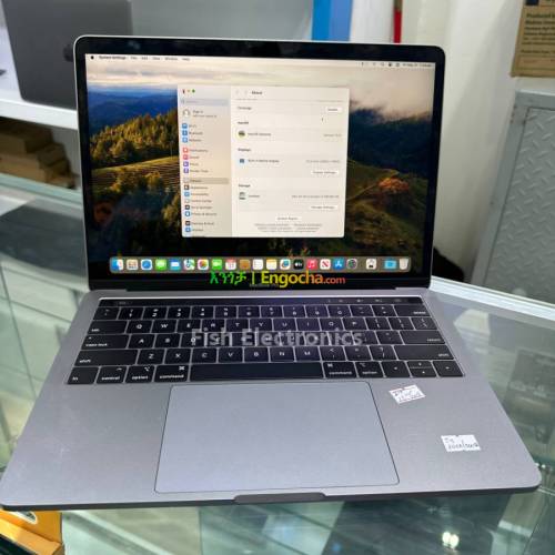 Macbook Pro core i7 2018 512gb