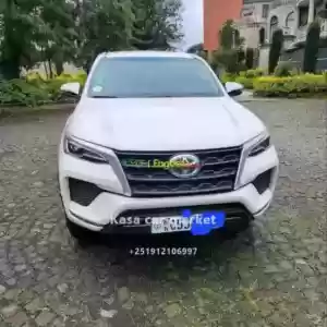 Make.. Toyota Model.. Fortuner Year .. 2021Transmission.. Automatic Standard.. Europe Fue Price in Ethiopia