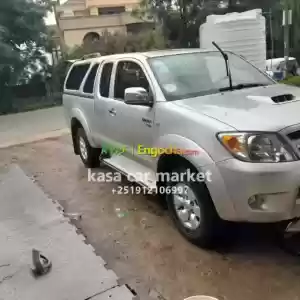 Make.. Toyota Model.. Hilux king Cab Year.. 2008Transmission.. Manual Standard... Engine. Price in Ethiopia