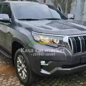 Make: ToyotaModel: Landcruiser Pradoከኢምባሲ የወጣ ነውYear: 2019Standard: Europe Body Type: SUV in Ethiopia